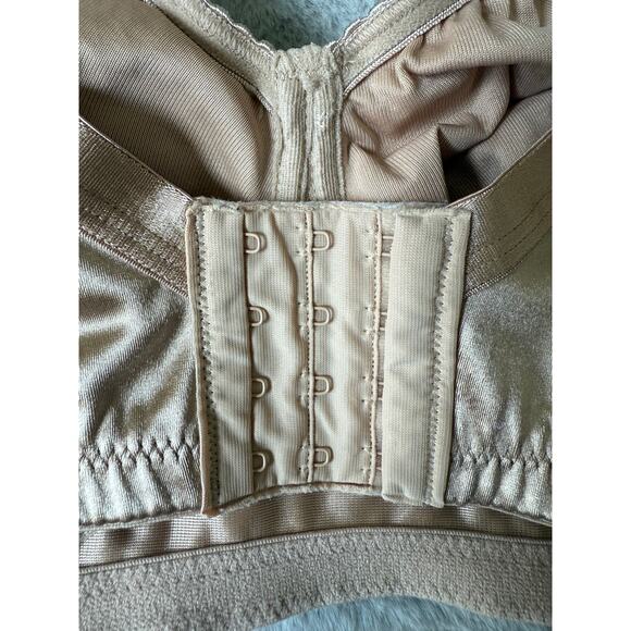 Playtex 4745 White 18 Hour Comfort Strap Wireless Bra 44DD Jacquard Floral - Picture 4 of 5